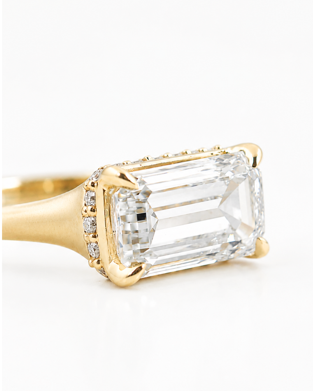 CLARO ring