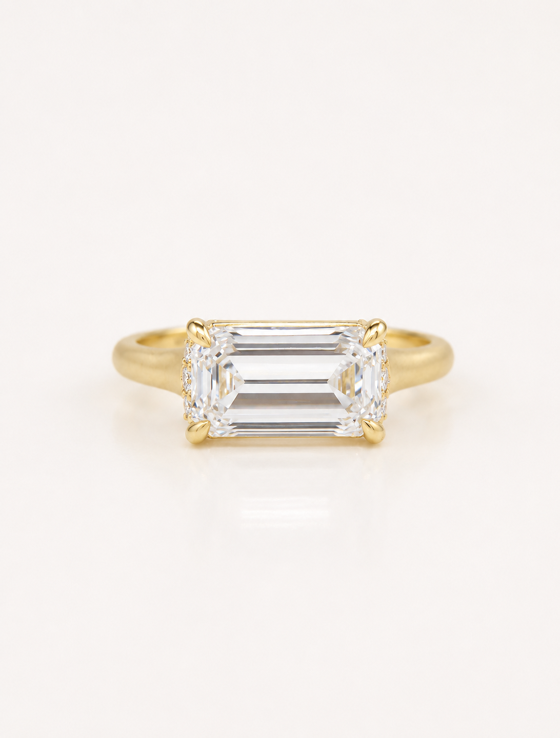 CLARO ring