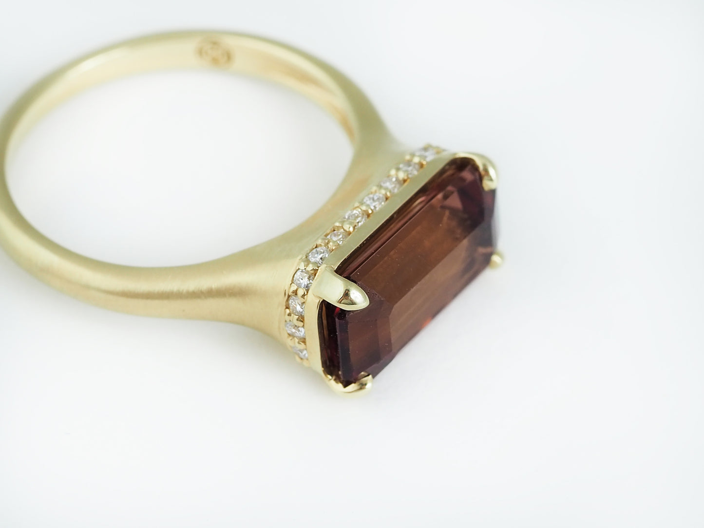 Sunset ring