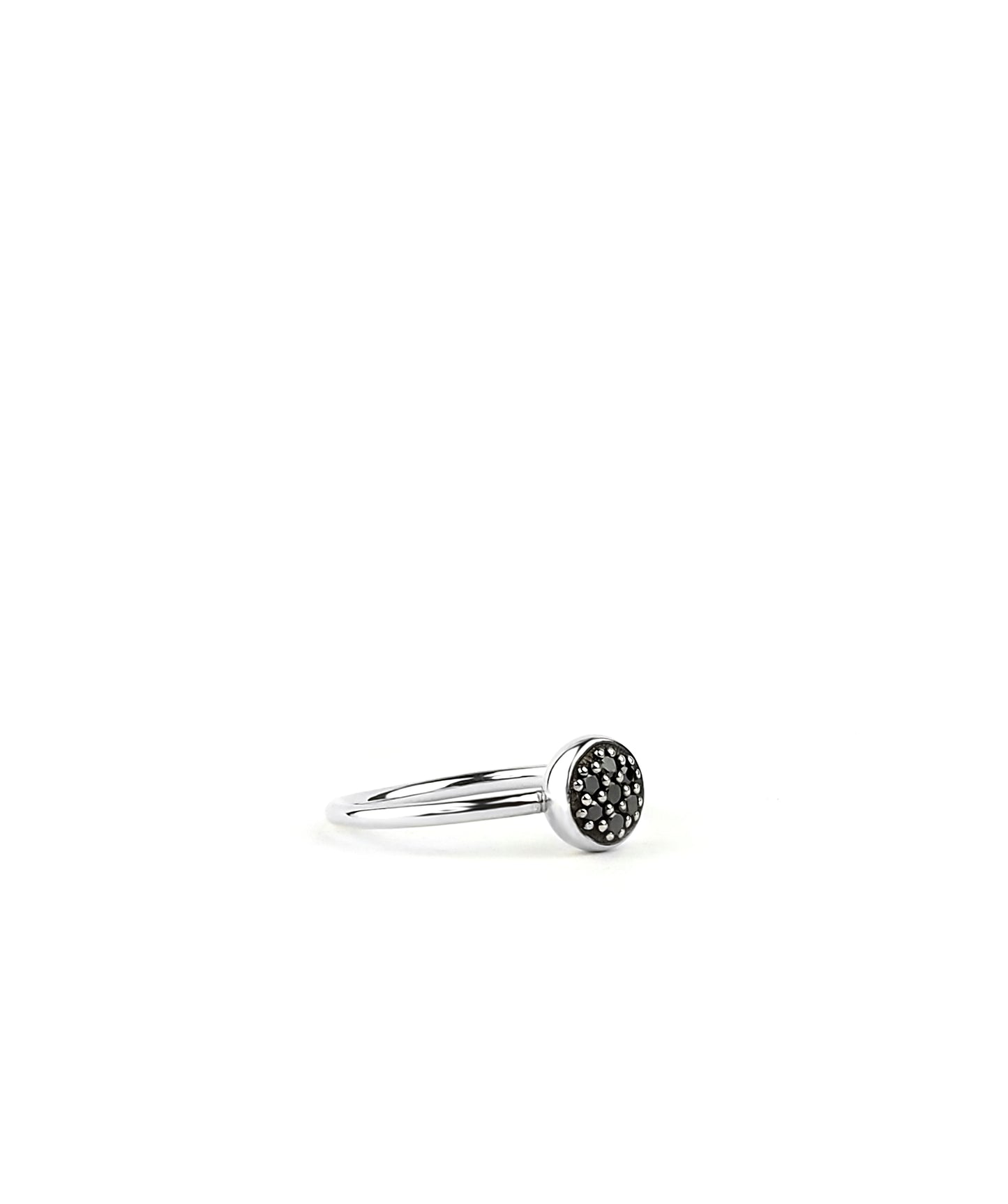 Petit Pastille Ring — Silver with Black Diamonds