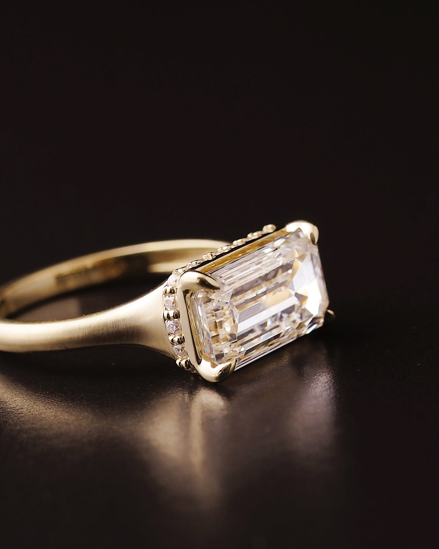CLARO ring