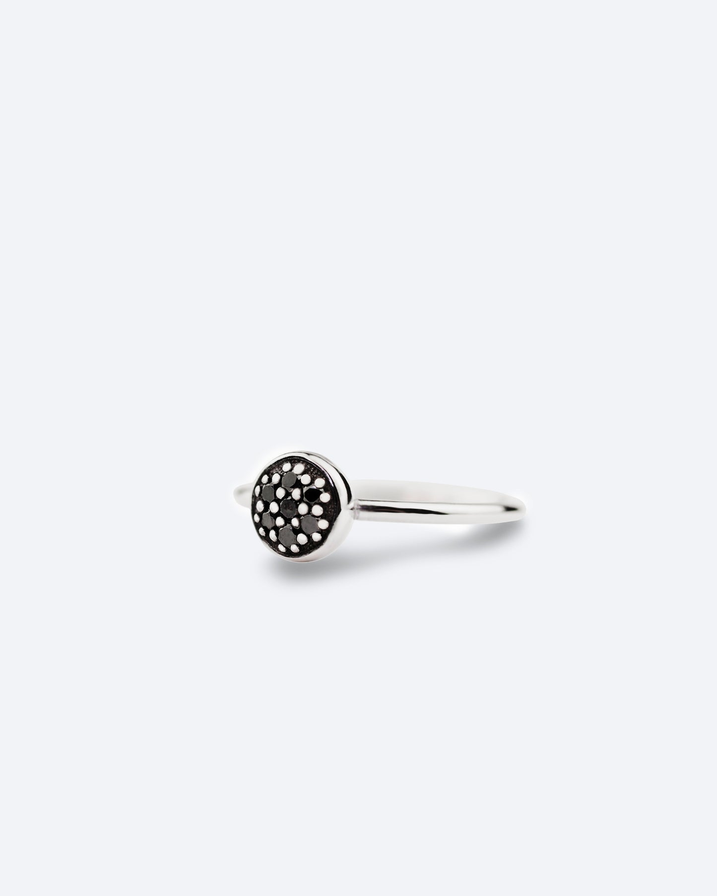 Petit Pastille Ring — Silver with Black Diamonds